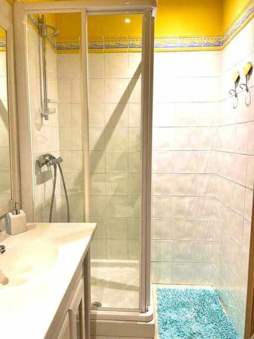 Apartamento Sea View By Solymar Holiday Torre Del Mar Exterior photo